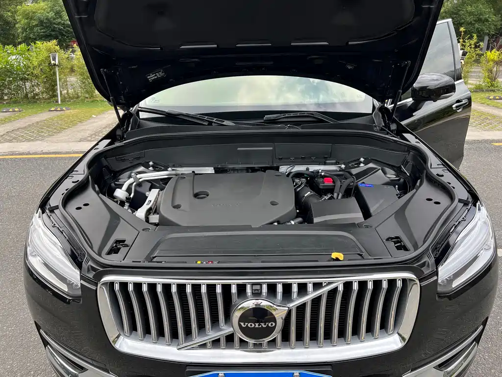 Volvo Volvo XC90 2023 B6 Momentum Luxury 7-seater 2023 - thumbnail 5