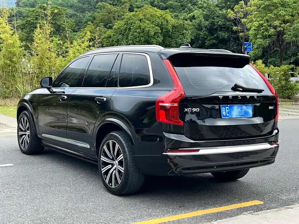 Volvo Volvo XC90 2023 B6 Momentum Luxury 7-seater 2023 - thumbnail 19
