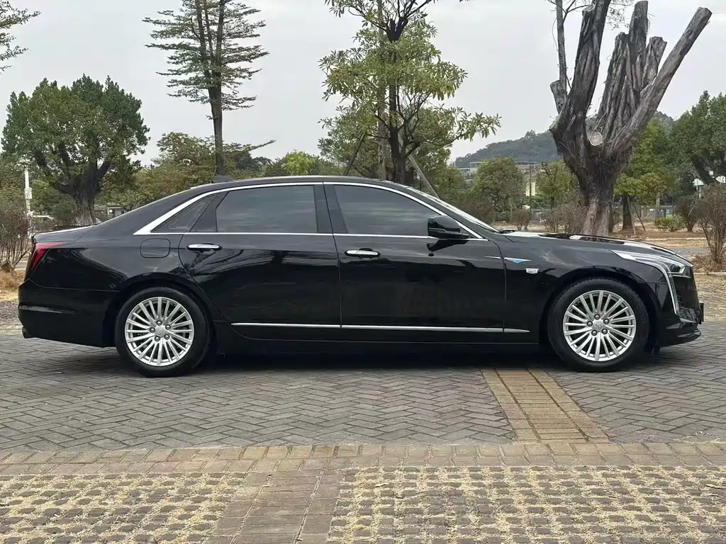 Cadillac Cadillac CT6 2022 28T Luxury 2022 - thumbnail 4