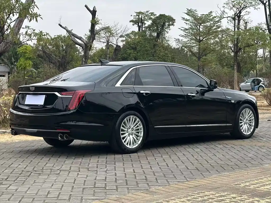 Cadillac Cadillac CT6 2022 28T Luxury 2022 - thumbnail 5