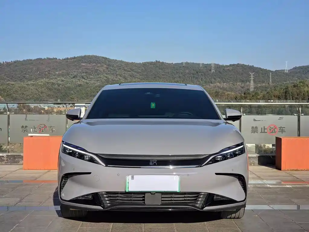 BYD BYD Han 2025 EV 506KM Luxury Edition 2024 - thumbnail 2