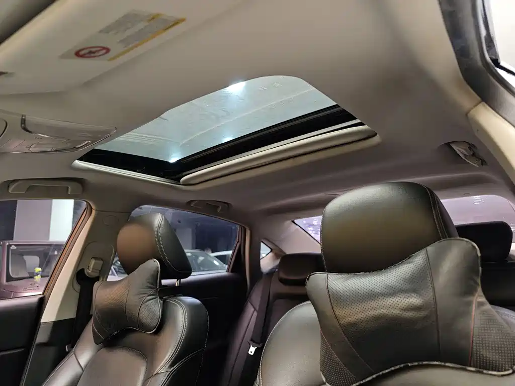 GAC Trumpchi GAC GA6 2016 235T DCT Luxury Edition 2017 - thumbnail 12