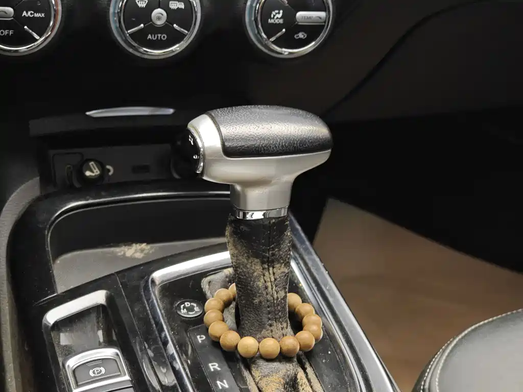 GAC Trumpchi GAC GA6 2016 235T DCT Luxury Edition 2017 - thumbnail 17