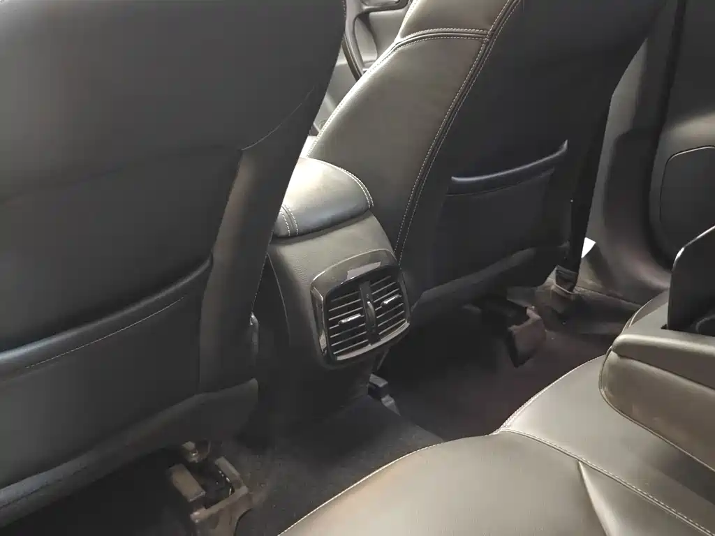 GAC Trumpchi GAC GA6 2016 235T DCT Luxury Edition 2017 - thumbnail 22