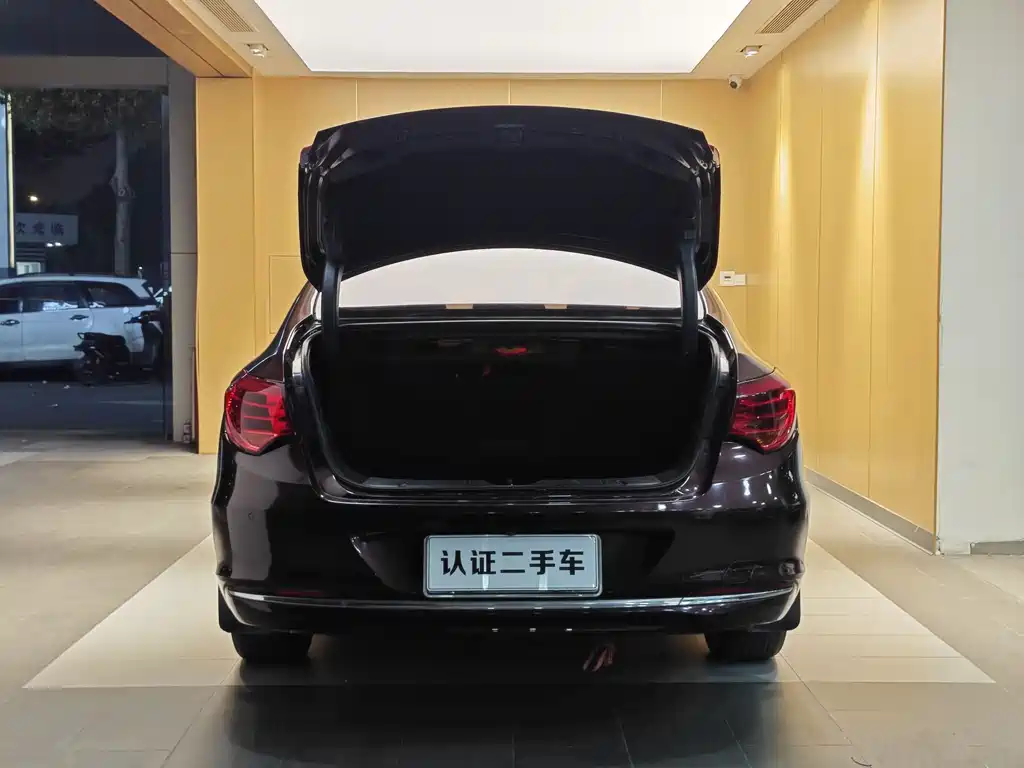 GAC Trumpchi GAC GA6 2016 235T DCT Luxury Edition 2017 - thumbnail 26