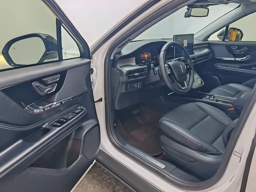 Lincoln Liberator 2022 2.0T Two-Wheel Drive Premium Edition 2022 - thumbnail 15
