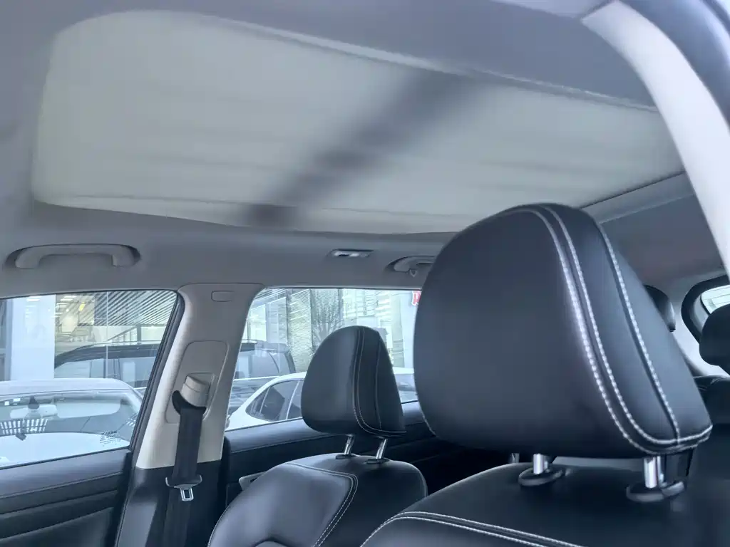 Geely Auto Geely Boyue 2016 1.8TD Automatic Smart Connect Edition 2017 - thumbnail 11