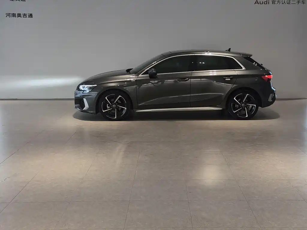 Audi Audi A3 Sportback 35 TFSI 2022 Fashion Sport Edition 2022 - thumbnail 2