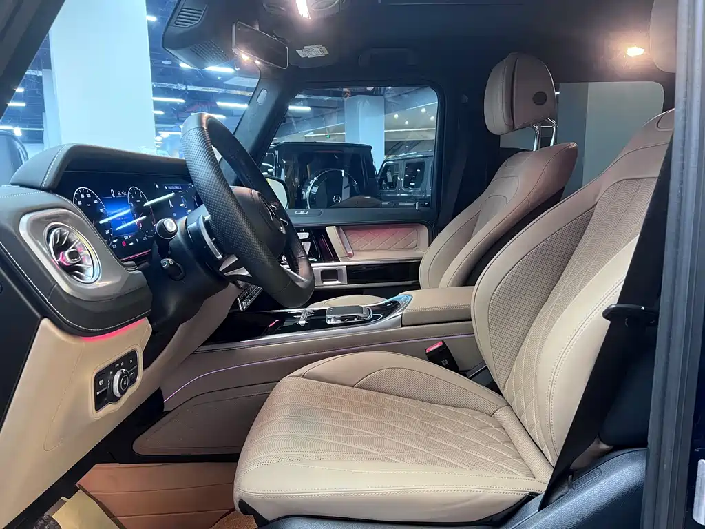 Mercedes-Benz Mercedes-Benz G-Class 2025 G 550 2025 - thumbnail 9