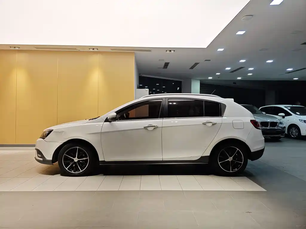 Geely Auto Geely Emgrand 2016 Hatchback RS 1.5L Manual Upward Edition 2016 - thumbnail 6