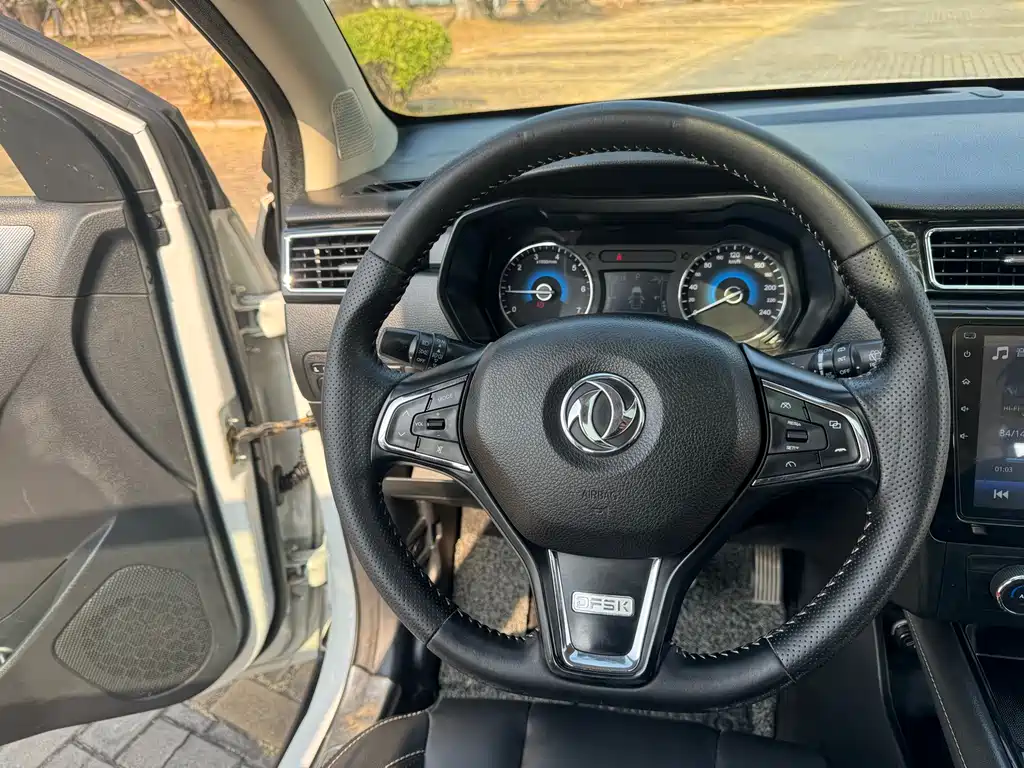 Dongfeng Fengguang Lifan 580 2016 1.5T CVT Luxury Edition 2017 - thumbnail 17