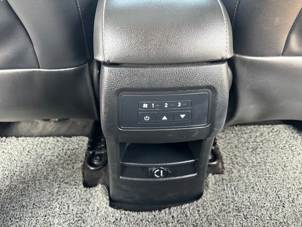 Dongfeng Fengguang Lifan 580 2016 1.5T CVT Luxury Edition 2017 - thumbnail 23