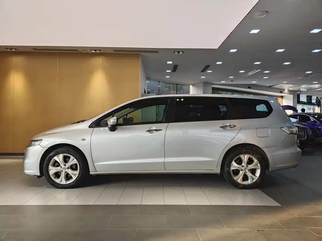 Honda Honda Odyssey 2014 2.4L Luxury Edition 2015 - thumbnail 4