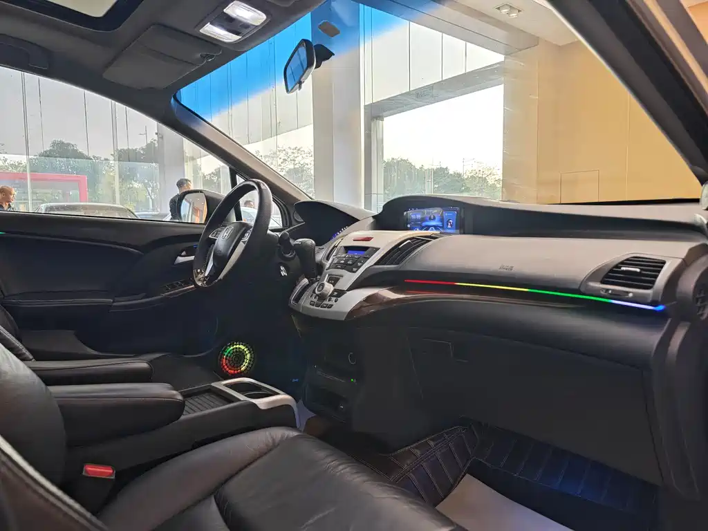Honda Honda Odyssey 2014 2.4L Luxury Edition 2015 - thumbnail 9