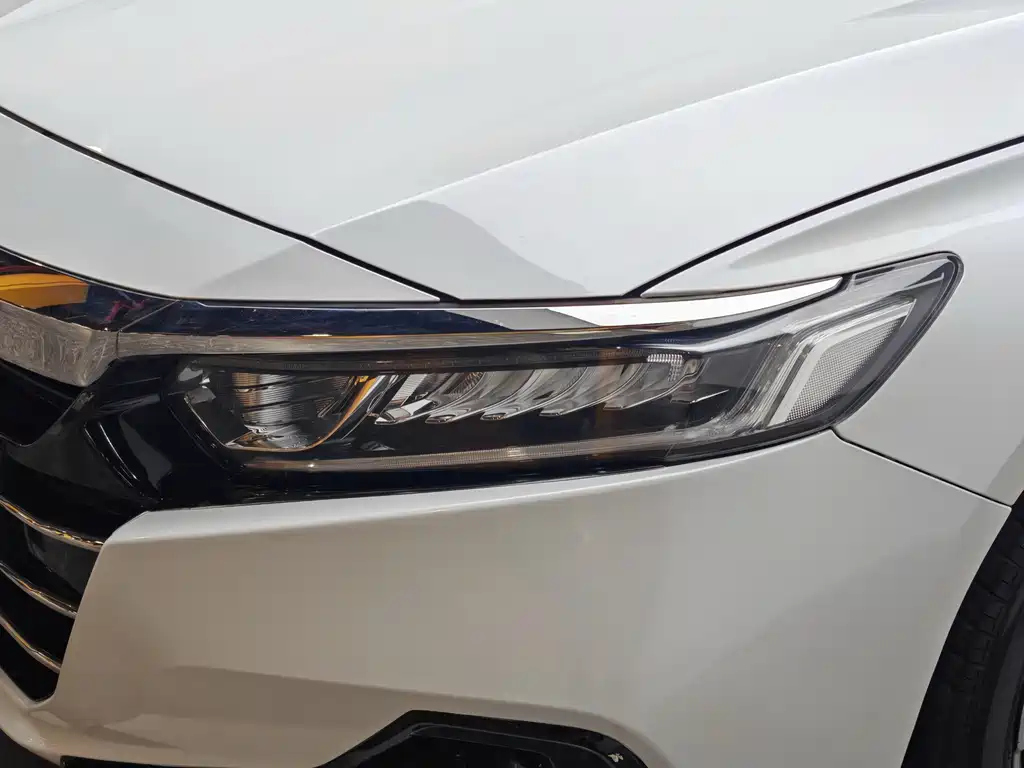 Honda Honda Accord 2022 260TURBO Luxury Edition 2023 - thumbnail 8