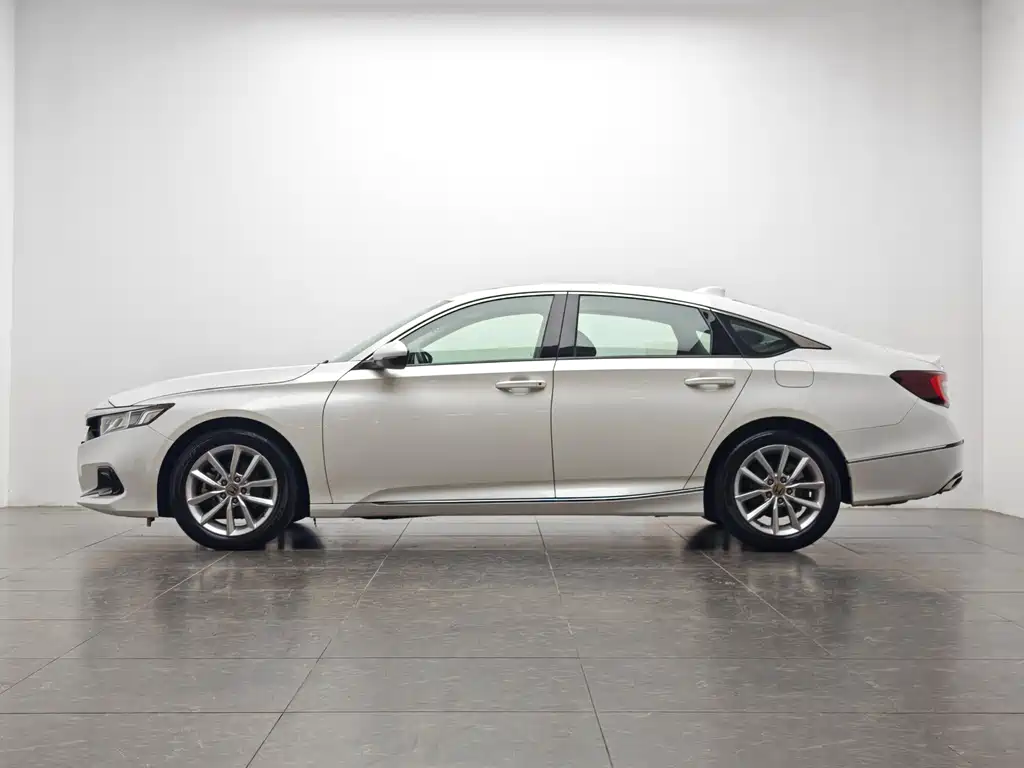 Honda Honda Accord 2022 260TURBO Luxury Edition 2023 - thumbnail 10