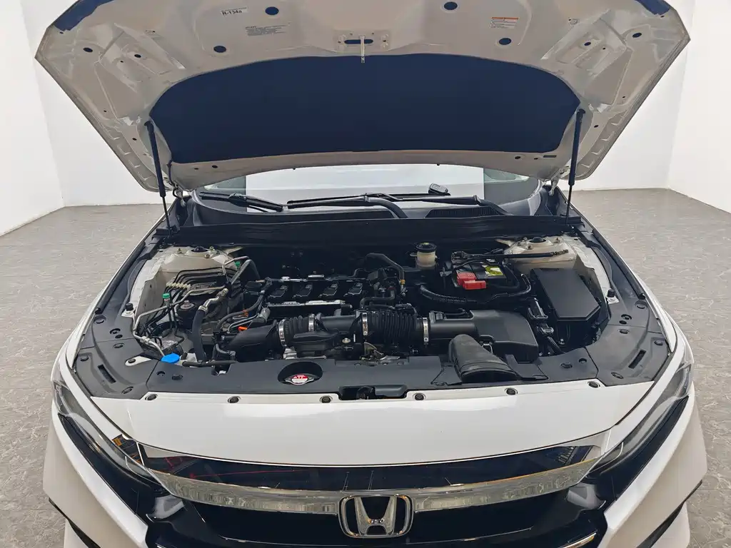 Honda Honda Accord 2022 260TURBO Luxury Edition 2023 - thumbnail 13