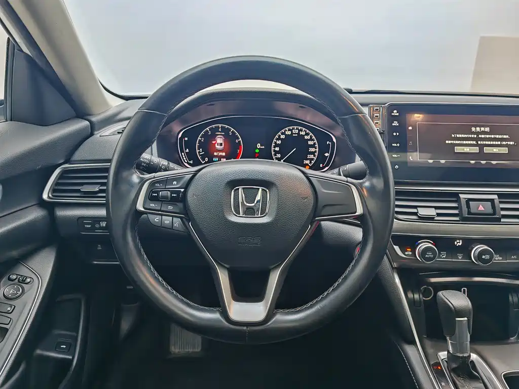 Honda Honda Accord 2022 260TURBO Luxury Edition 2023 - thumbnail 18