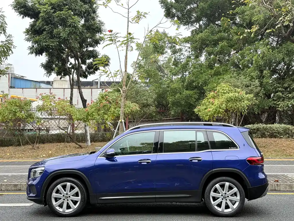 Mercedes-Benz Mercedes-Benz GLB 2020 Facelift GLB 200 Style 2020 - thumbnail 4