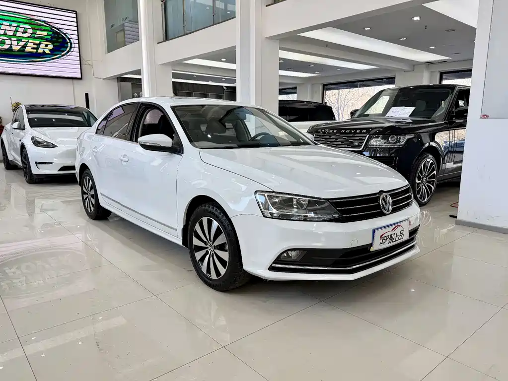 Volkswagen Volkswagen Sagitar 2017 230TSI Automatic Comfort Edition 2017 - thumbnail 3