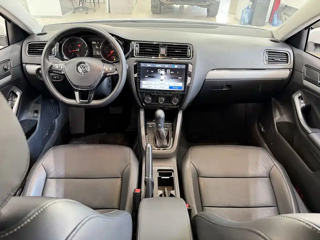 Volkswagen Volkswagen Sagitar 2017 230TSI Automatic Comfort Edition 2017 - thumbnail 5