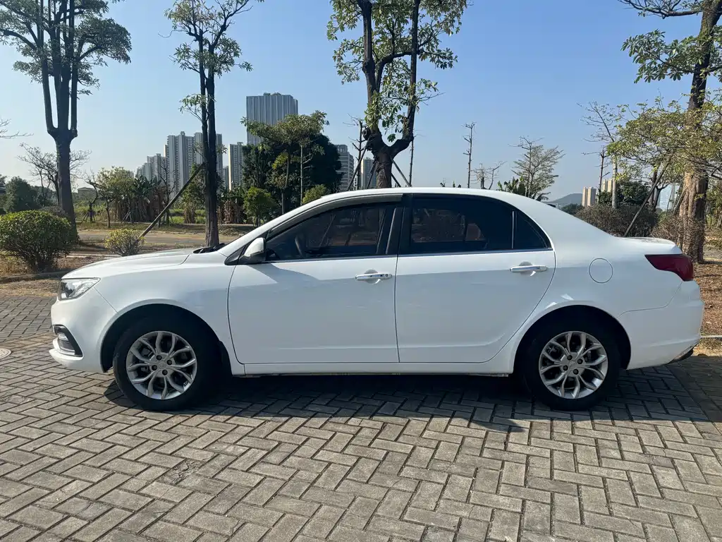 Geely Automobile Geely Emgrand 2018 1.5L Automatic Luxury Edition 2019 - thumbnail 5