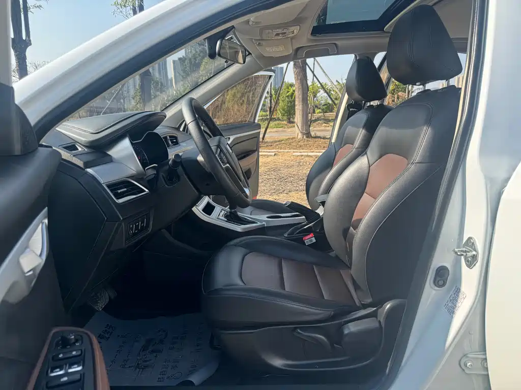Geely Automobile Geely Emgrand 2018 1.5L Automatic Luxury Edition 2019 - thumbnail 9