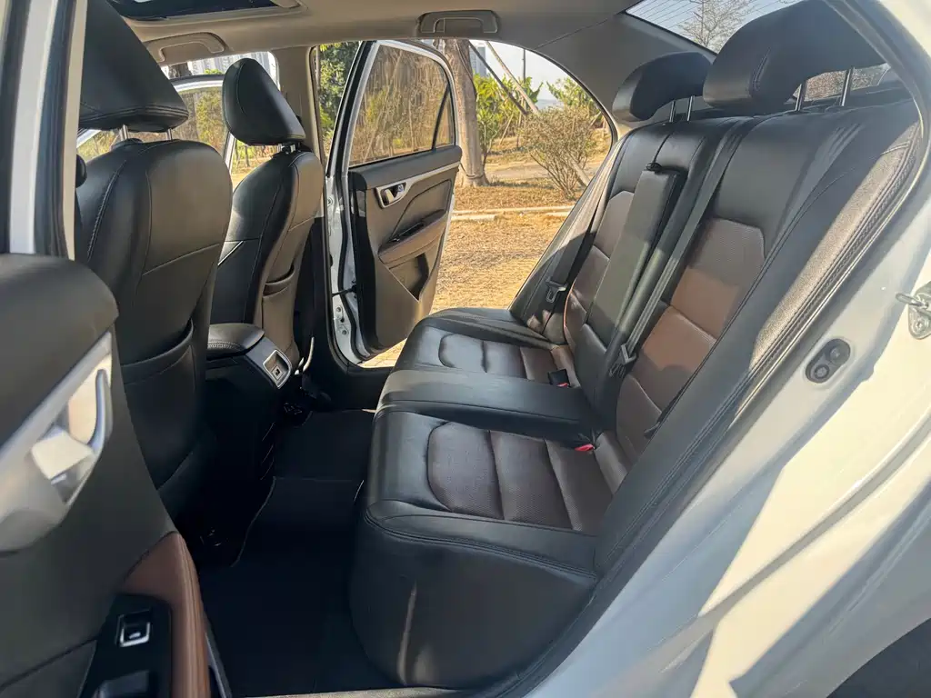 Geely Automobile Geely Emgrand 2018 1.5L Automatic Luxury Edition 2019 - thumbnail 10