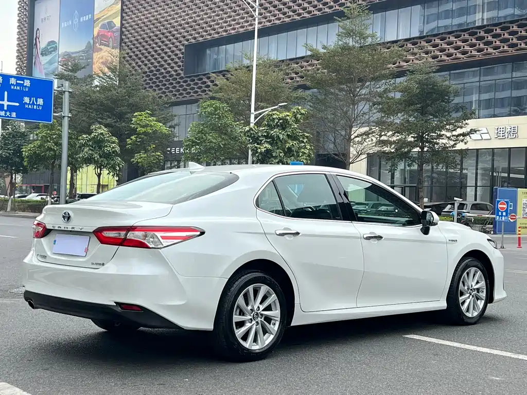 Toyota Toyota Camry 2023 Hybrid 2.5HGVP LE 2023 - thumbnail 4