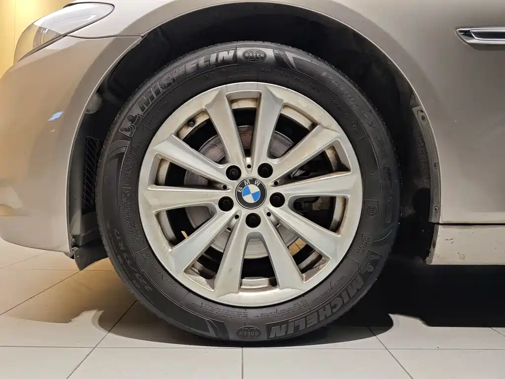 BMW BMW 5 Series 2014 520Li Elegant Edition 2014 - thumbnail 5