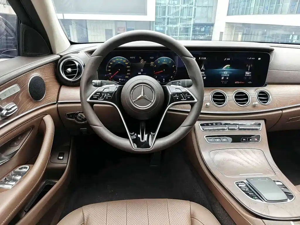 Mercedes-Benz Mercedes-Benz E-Class 2023 E 300 L Luxury 2022 - thumbnail 3