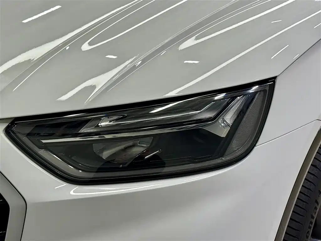 Audi Audi Q5L 2022 45T Luxury Elegant Model 2022 - thumbnail 9