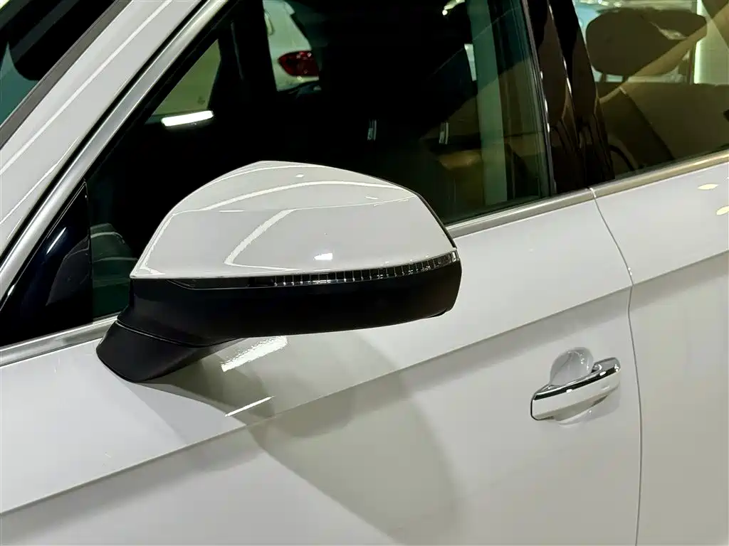 Audi Audi Q5L 2022 45T Luxury Elegant Model 2022 - thumbnail 13