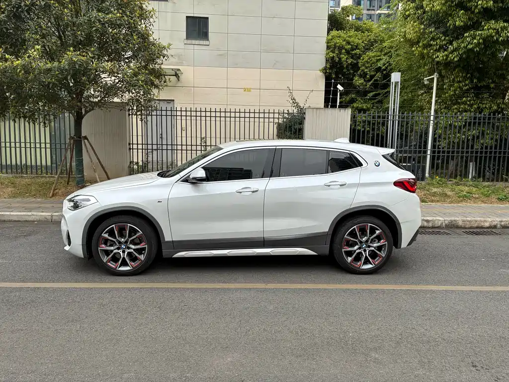 BMW BMW X2 2021 Facelift sDrive25i M Sport 2022 - thumbnail 5