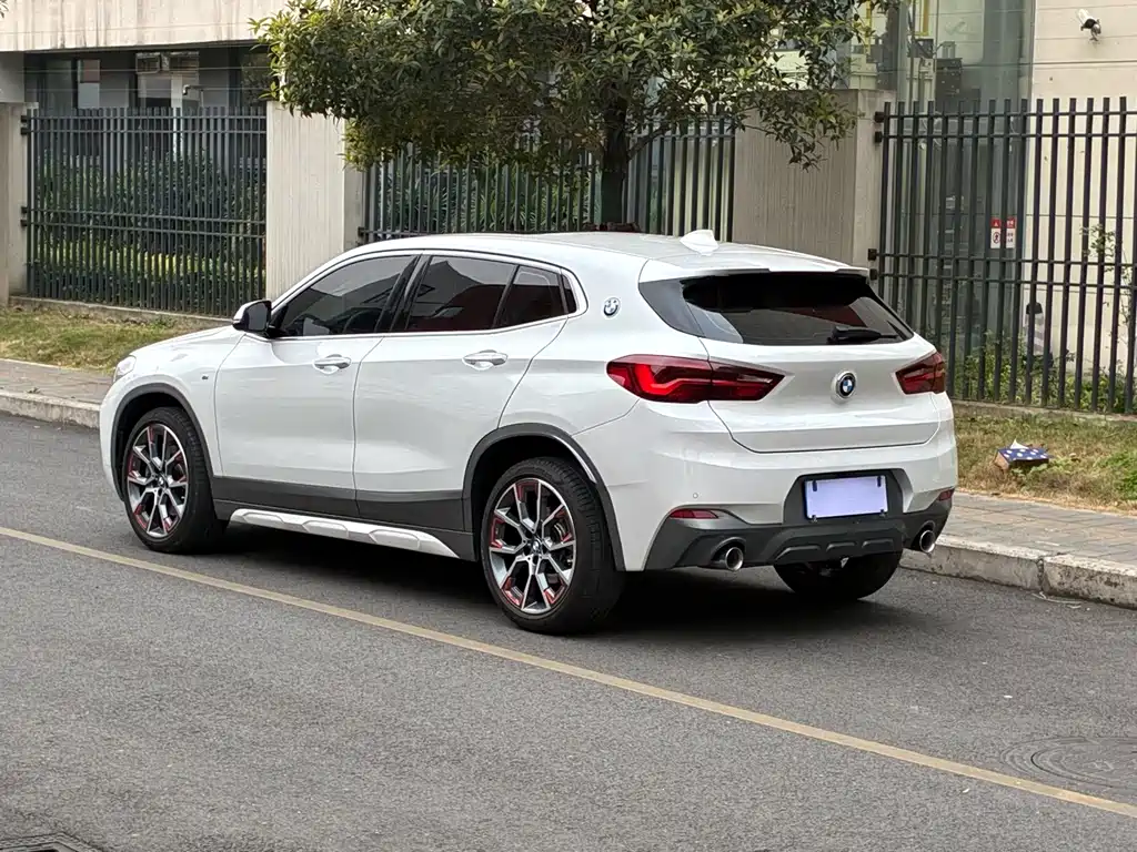 BMW BMW X2 2021 Facelift sDrive25i M Sport 2022 - thumbnail 6