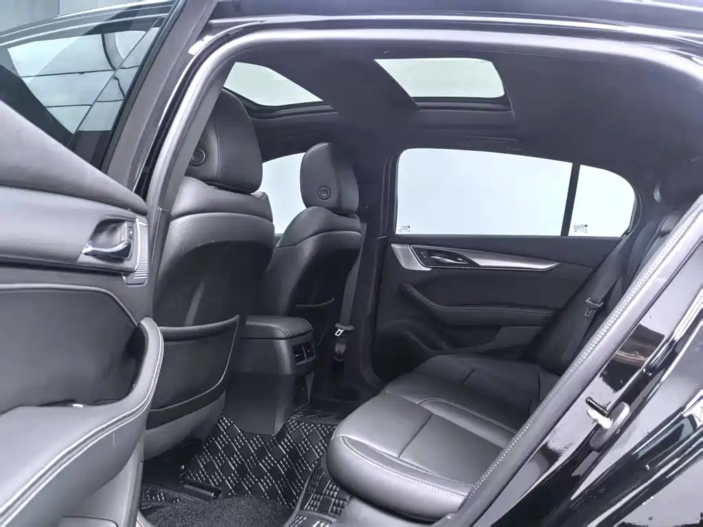 Cadillac Cadillac CT5 2022 28T Luxury 2022 - thumbnail 7