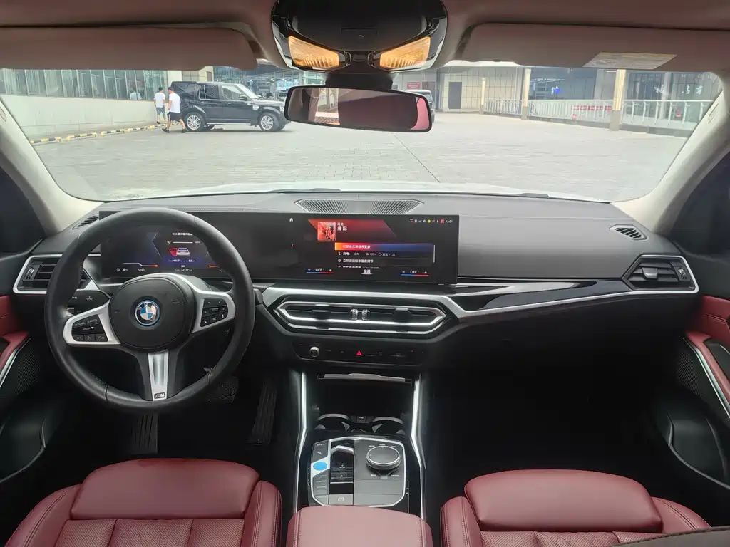 BMW BMW i3 2024 eDrive 35 L 2023 - thumbnail 4