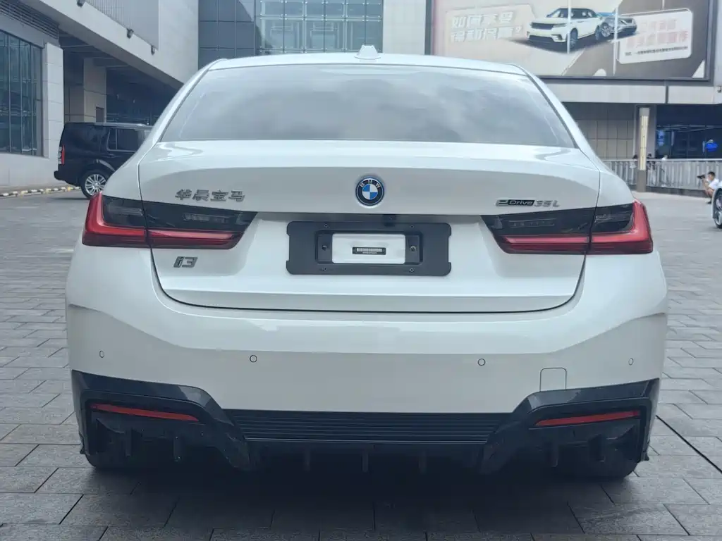 BMW BMW i3 2024 eDrive 35 L 2023 - thumbnail 10