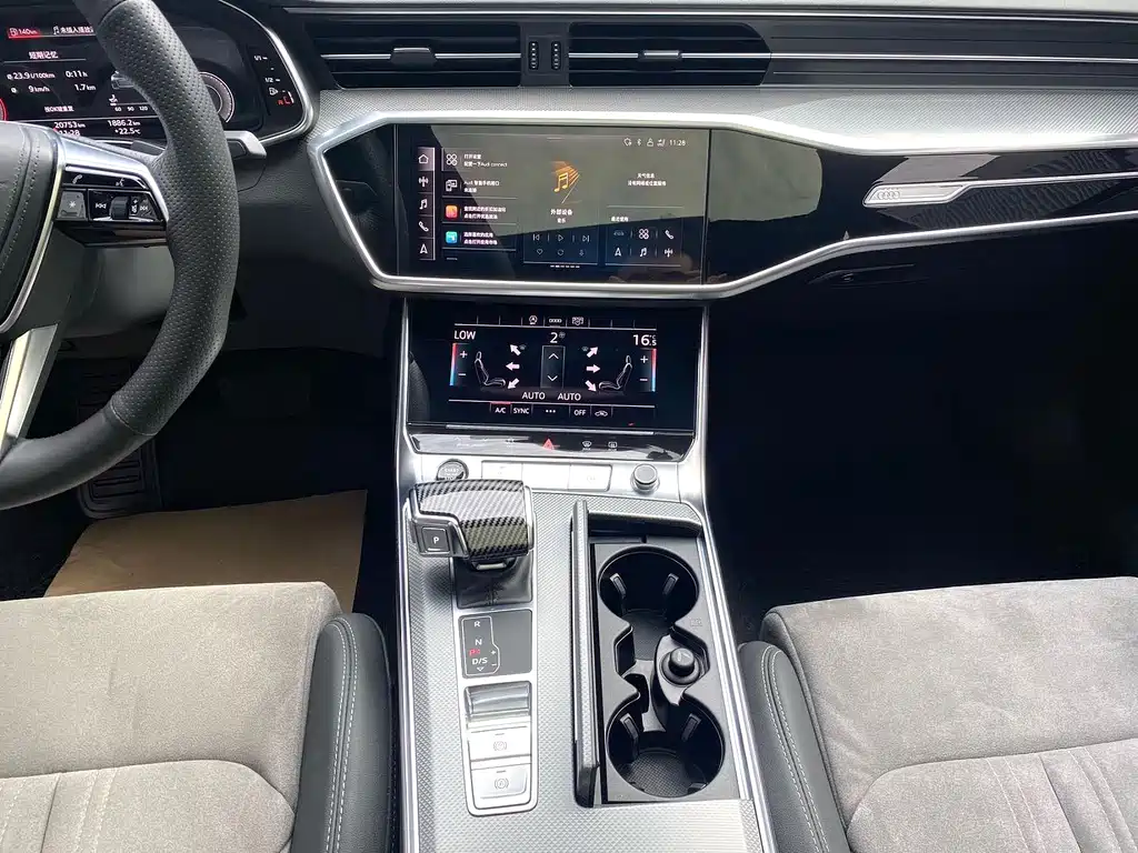 Audi Audi A6L 2024 45 TFSI Premium Dynamic 2024 - thumbnail 5