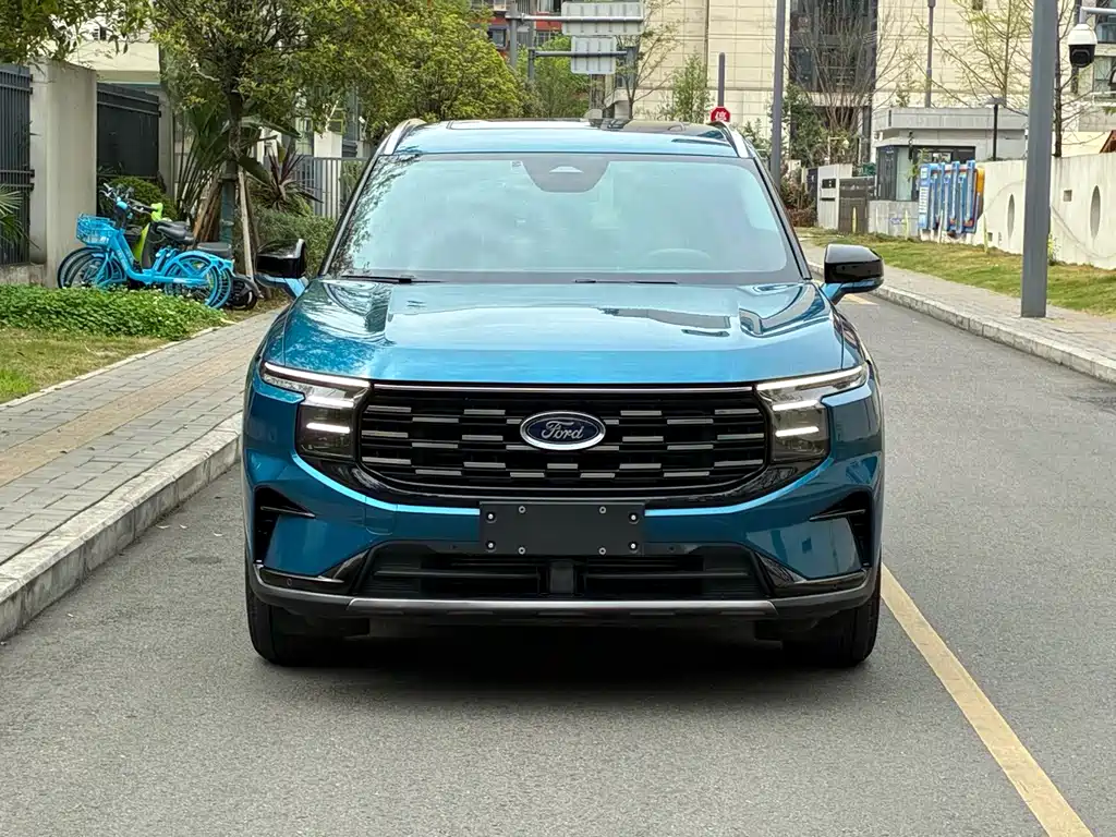 Ford Edge 2023 Edge L 2.0T EcoBoost FWD Seven Seat Luxury 2023 - thumbnail 2