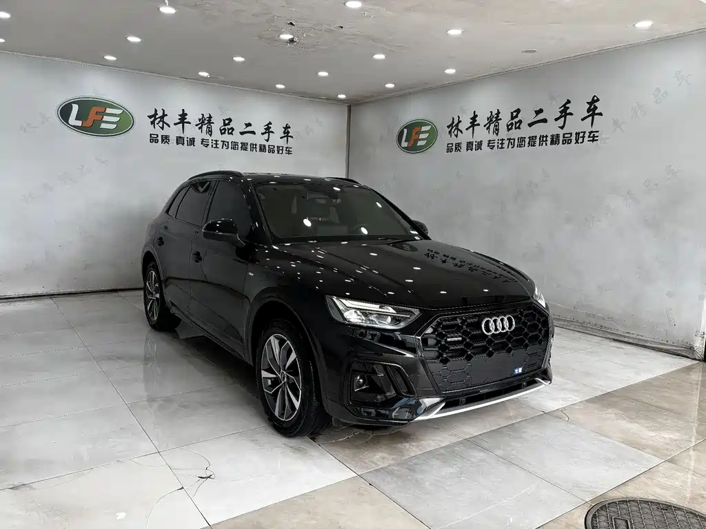 Audi Audi Q5L 2025 45th Anniversary Edition 40 TFSI Luxury Dynamic 2025 - thumbnail 3