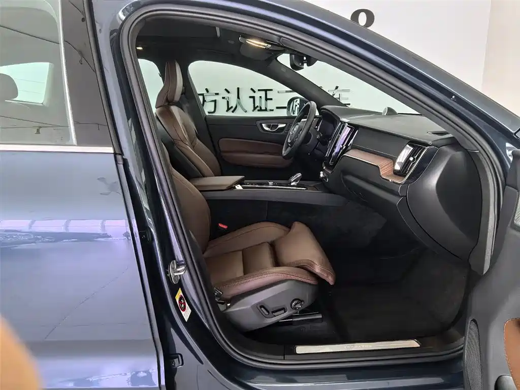 Volvo Volvo XC60 Plug-in Hybrid 2024 T8 AWD Long Range Premium 2023 - thumbnail 13