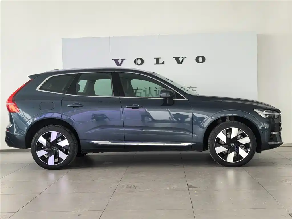 Volvo Volvo XC60 Plug-in Hybrid 2024 T8 AWD Long Range Premium 2023 - thumbnail 14