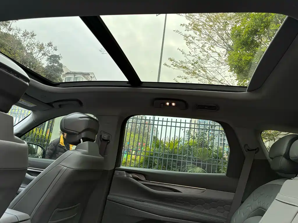 Ford Edge 2023 Edge L 2.0T EcoBoost FWD Seven Seat Luxury 2023 - thumbnail 23