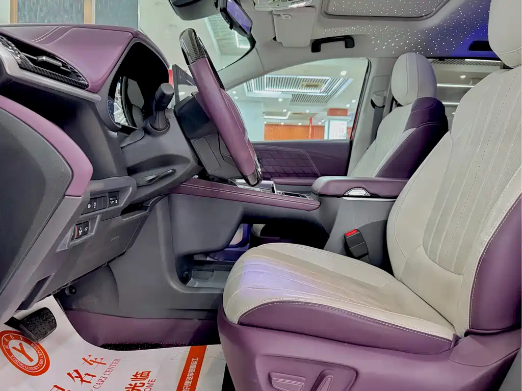 Toyota Toyota Sienna 2023 2.5L Hybrid LE 2024 - thumbnail 6