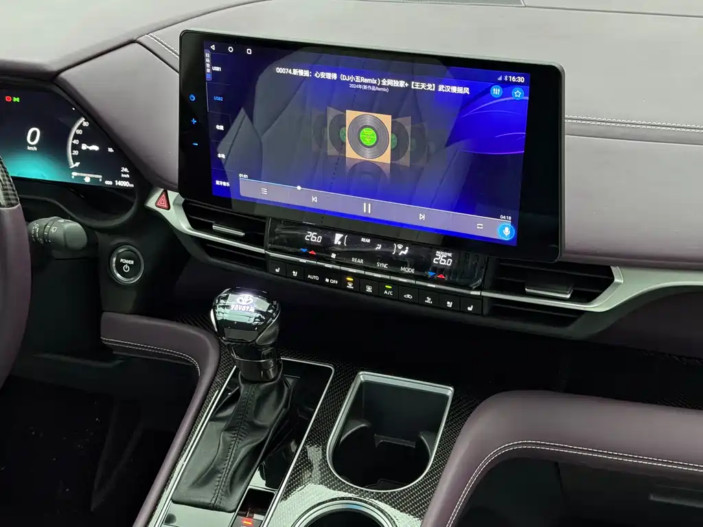 Toyota Toyota Sienna 2023 2.5L Hybrid LE 2024 - thumbnail 19