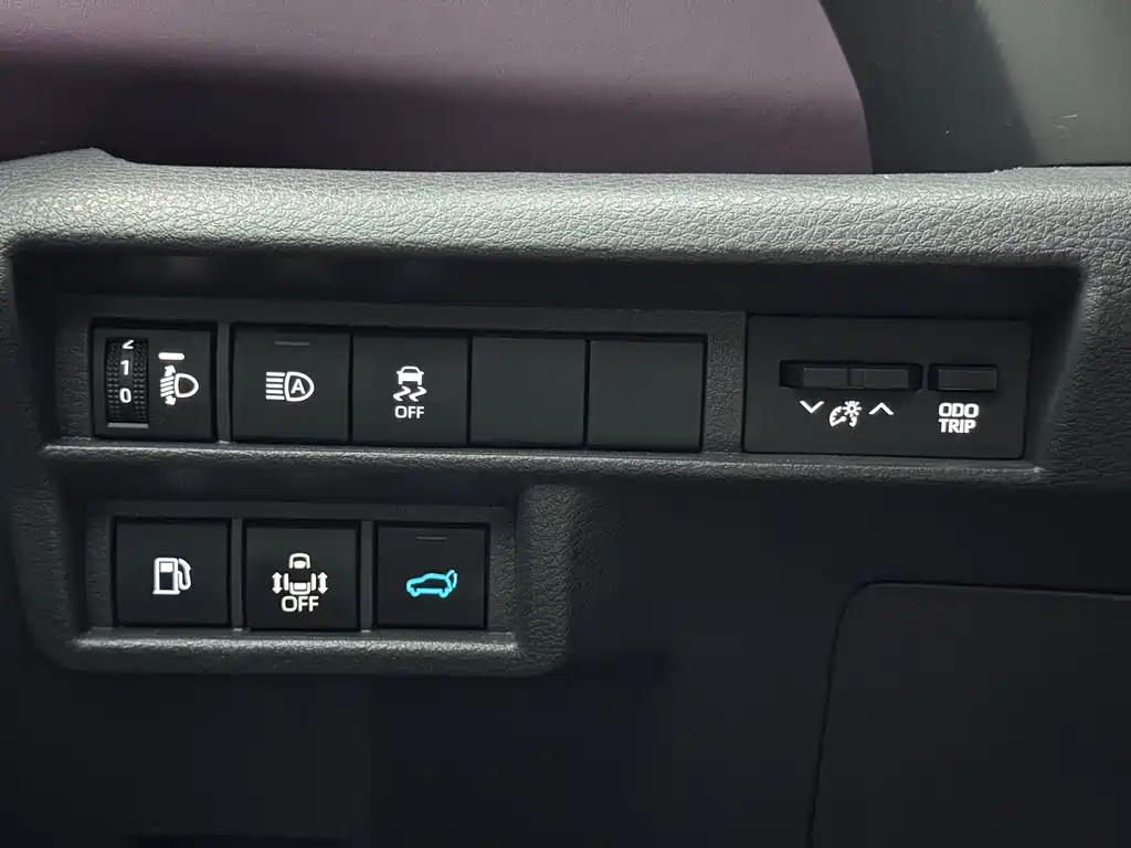 Toyota Toyota Sienna 2023 2.5L Hybrid LE 2024 - thumbnail 22