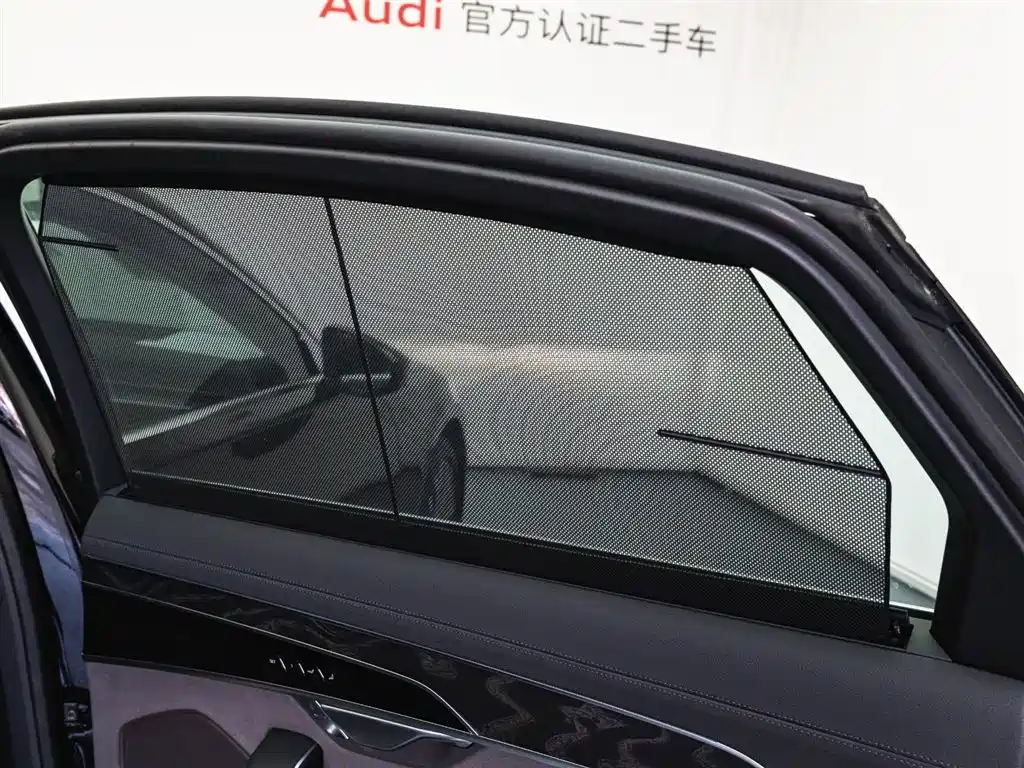 Audi Audi A8 2025 A8L 50 TFSI quattro Premium Selection 2026 - thumbnail 16