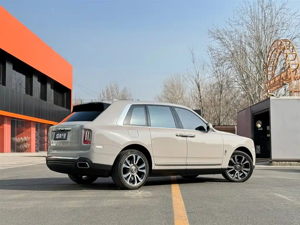 Rolls-Royce Rolls-Royce Cullinan 2018 Four-Seat Version 2021 - thumbnail 3