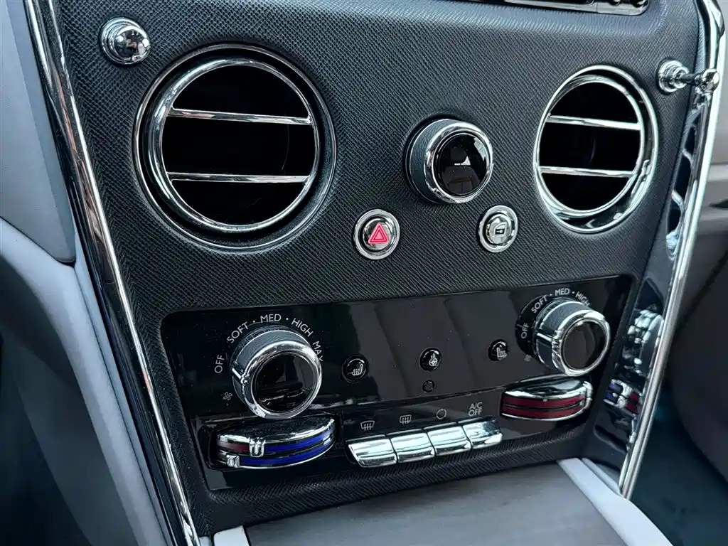 Rolls-Royce Rolls-Royce Cullinan 2018 Four-Seat Version 2021 - thumbnail 13